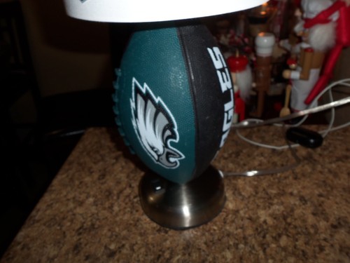 LAMPADA DA TAVOLO CALCIO PHILADELPHIA EAGLES (ARTIGIANALE) - Foto 5 di 6