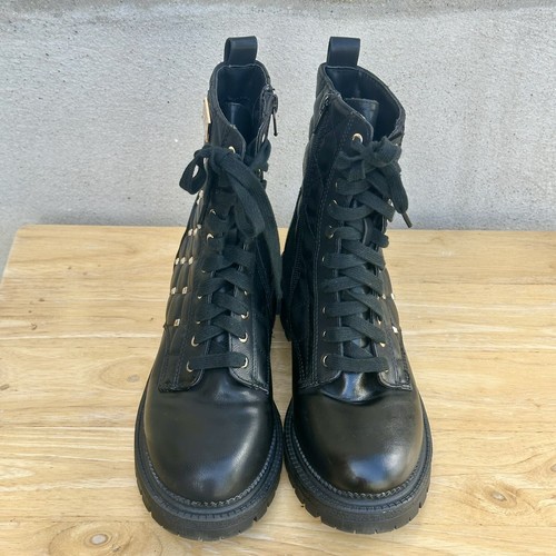 Bebe Damen schwarz Dorienne B Nieten gesteppte Schnürstiefel Kampfstiefel Größe US 6,5 - Bild 3 von 7