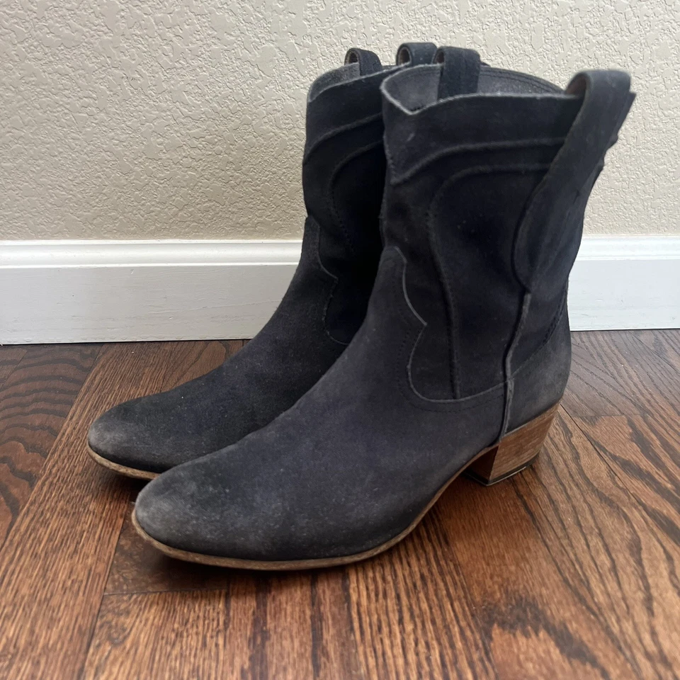 I.N.K. Botas Chelsea de cuero negras hechas en Italia 39 talla US 8-9 Foto 2 de 4