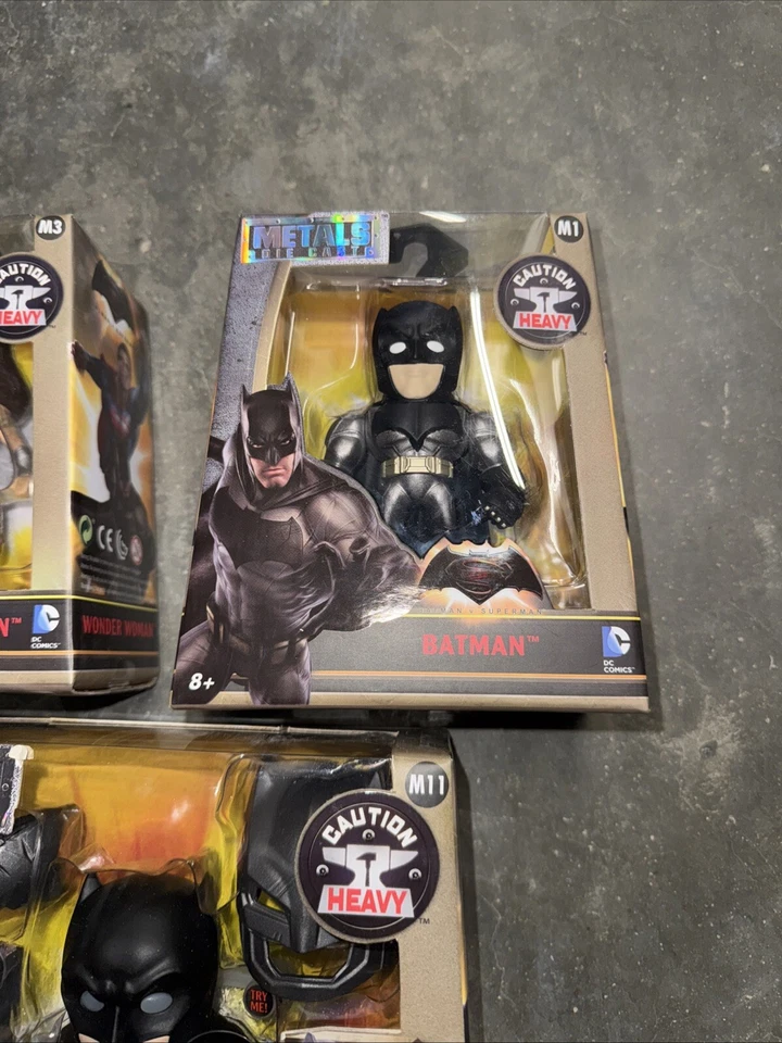 Lote De 3 Metales Die Cast Figura Batman vs Superman M1 M2 M11 Figura DC Comics Foto 4 de 4