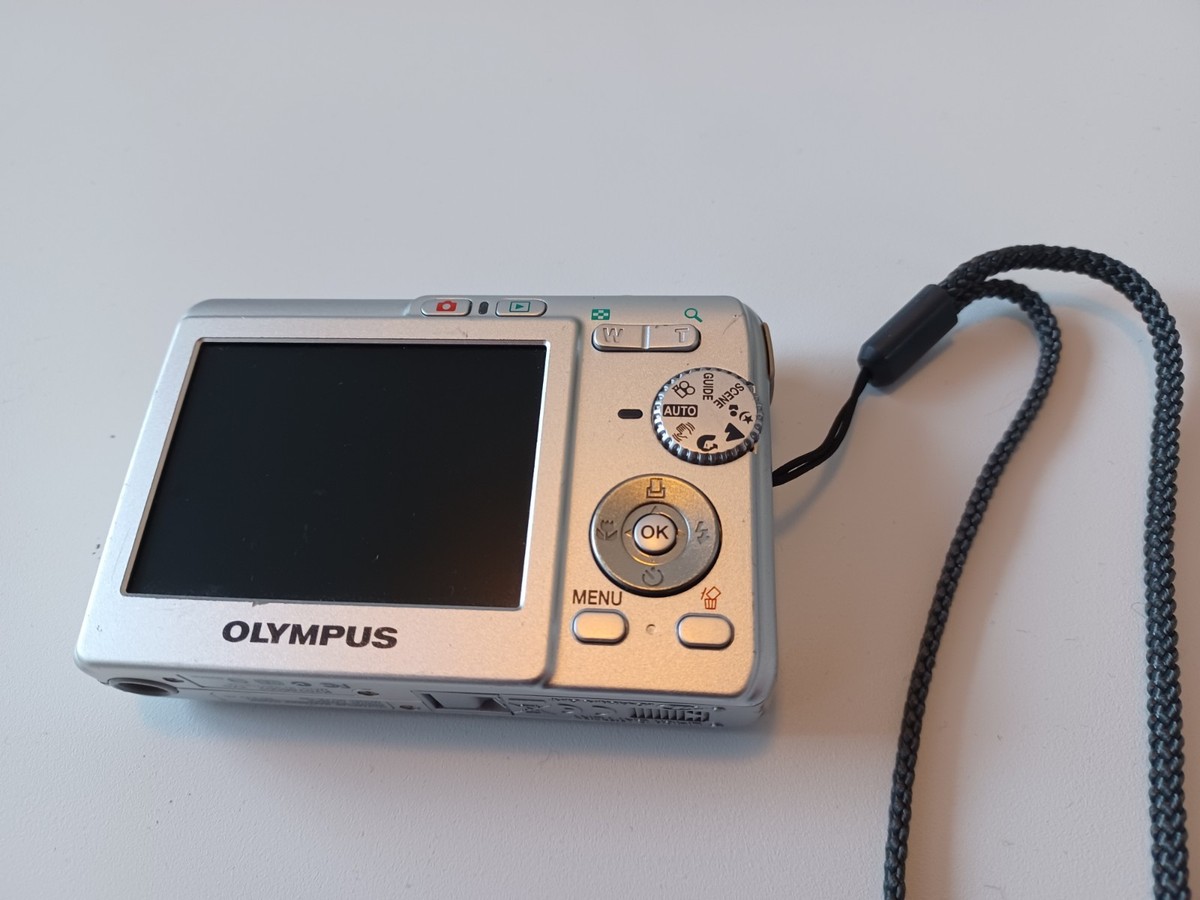 【動作確認済】OLYMPUS FE-190 デジタルカメラ 6.0メガピクセル Amazon.com : OM SYSTEM OLYMPUS FE-190 6MP Digital Camera