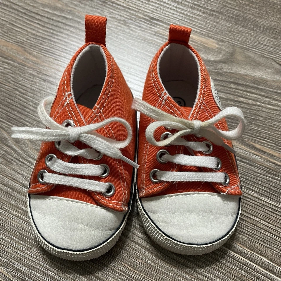 Tenis Infantiles Brillantes Calabaza Halloween Naranja Estilo Converse, Talla 12 Foto 2 de 4