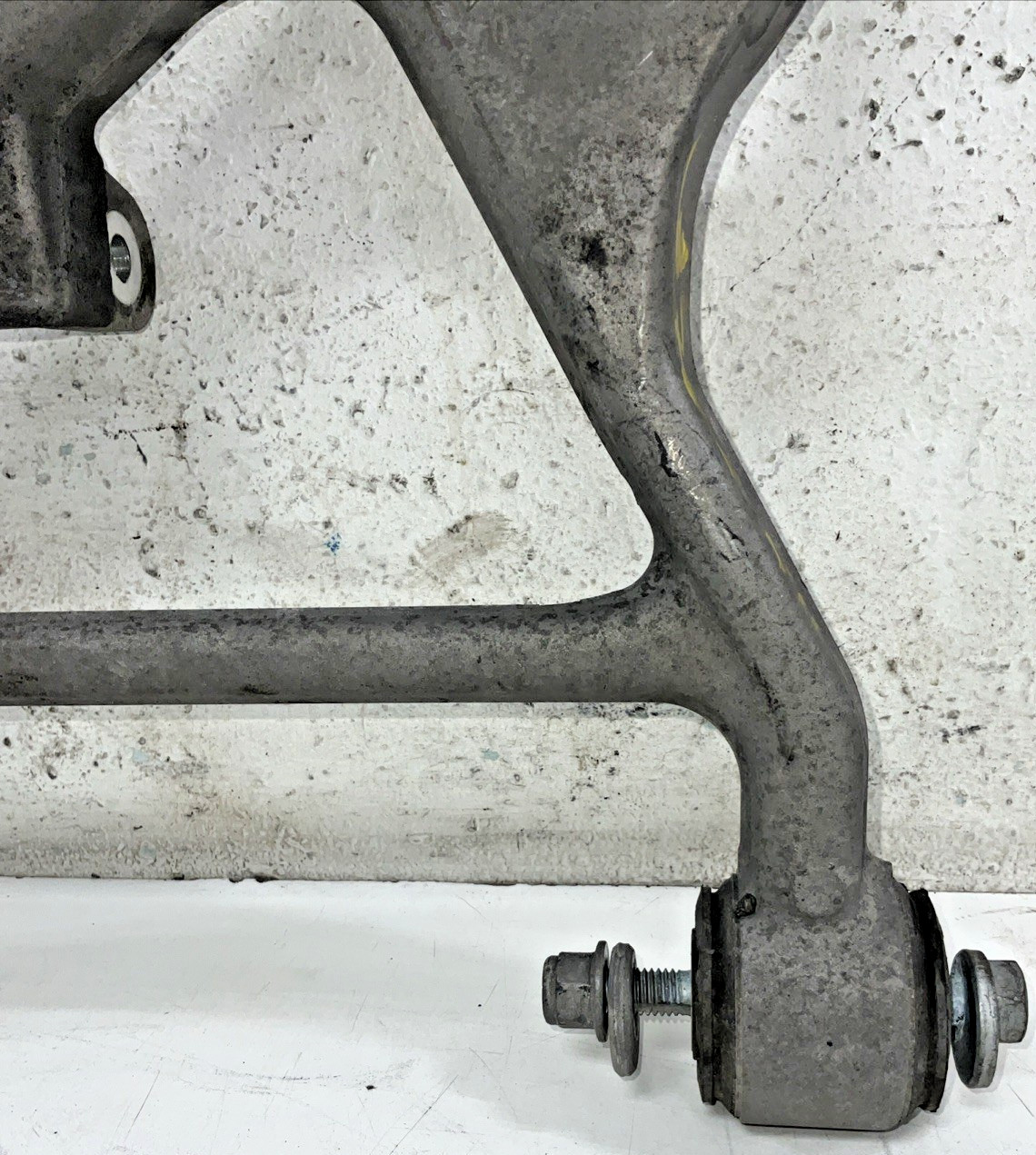 Aston Martin V8 Vantage 2006-2016 Rear Right Lower Control arm P/N 6G335B530AB