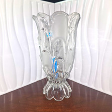 Unmarked Clear Glass Floral Decorative Vase 8.5in Tall 5in Wide Home Decor