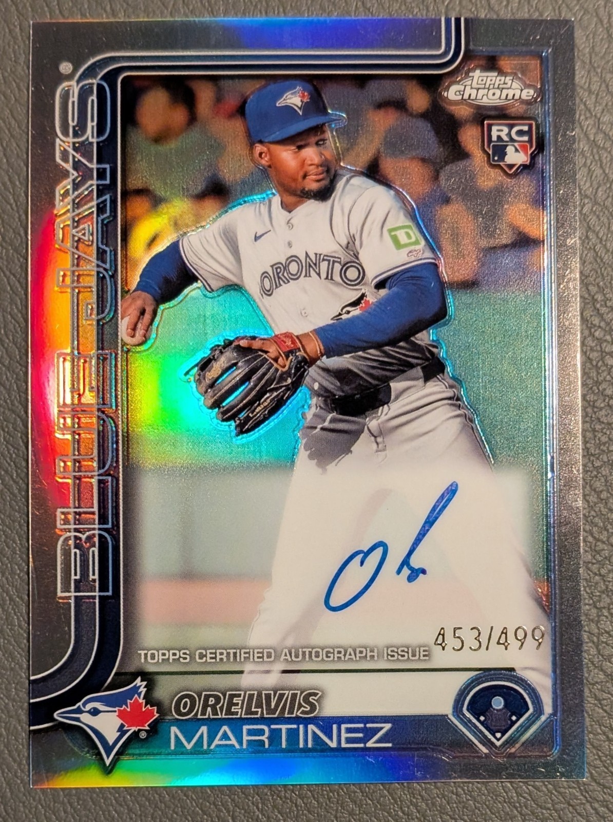 2025 Topps Chrome Orelvis Martinez Rookie Refractor Auto #/499 RC Blue Jays