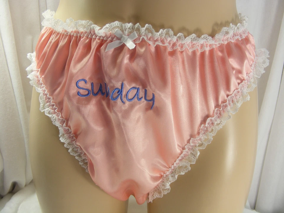 SISSY DAYS OF THE WEEK bragas satinadas crujientes trasero para hombre lencería sexy bragas Foto 4 de 4