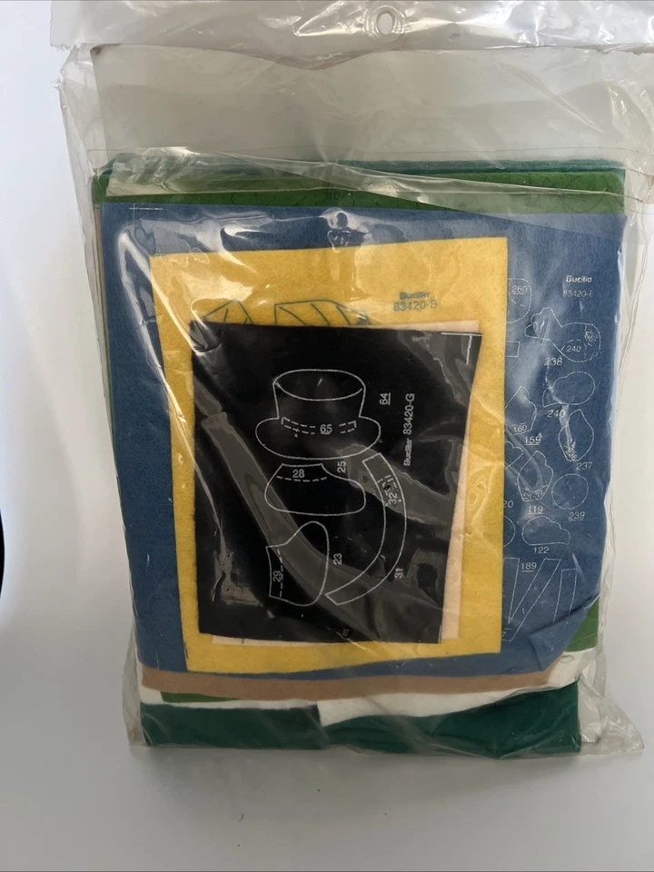 Bucilla Skater's Waltz Felt Applique 43" Tree Skirt Kit Santa Mrs. Claus Snowmen - Image 3 of 4