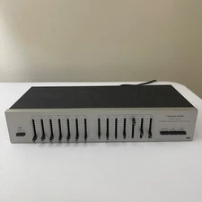Realistic Model 31-1989 Seven Band Stereo Frequency Equalizer 120V 60 Hz 10 Watt