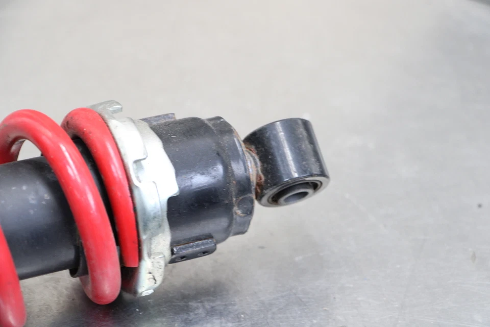 AMORTIGUADOR TRASERO 15-22 SUZUKI GSXS750 62100-08JB0-17U Foto 2 de 4