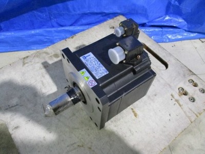 OKUMA BL-MC100J-20SNA BL-Motor No box, but unused item.