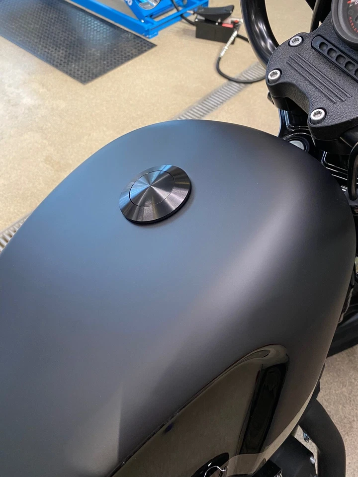 2018-2024 HARLEY-DAVIDSON SOFTAIL BLACK FLUSH MOUNT POP-UP GAS CAP - Image 3 of 4