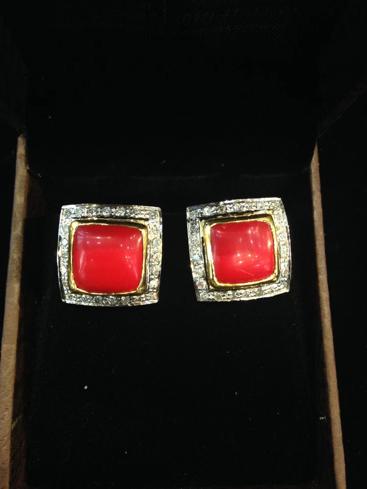 Aretes de coral con diamantes de corte brillante redondos pavé de 10,90 quilates en oro 585 de 14K Foto 2 de 4