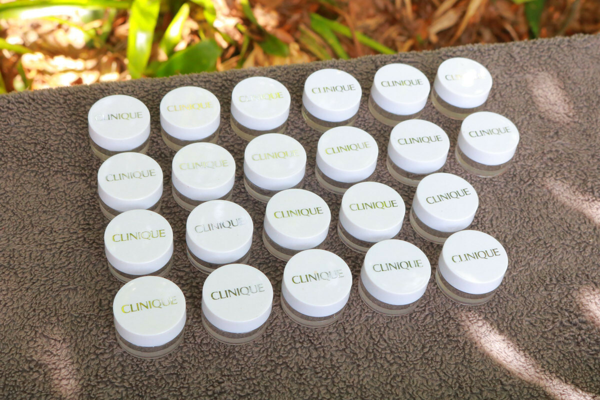 Tiny Vial Lot Miniature Round Dish 1