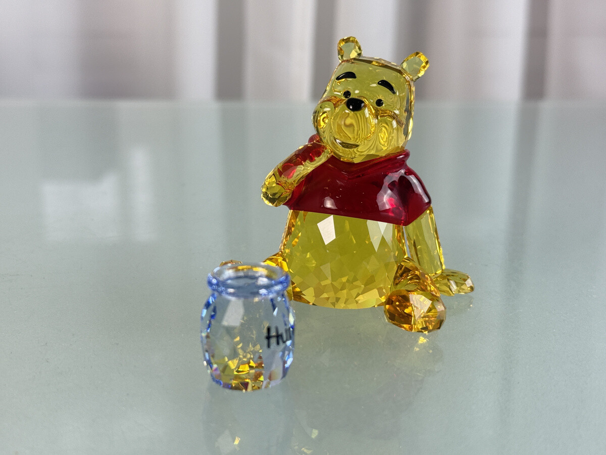 Swarovski Figure 1142889 Winnie The Pooh 6.5 Cm Top
