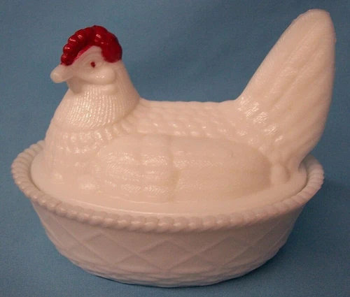 VINTAGE WESTMORELAND WHITE MILK GLASS WITH DECORATED HEAD FULL SIZE HEN ON NEST