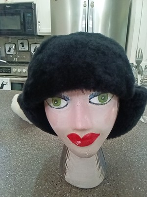UGG Black Trapper Style Women's Hat. NWOT. Toggle Closure. OS.