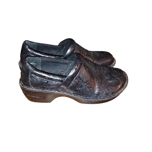 Zapatos zuecos sin cordones BOC Born Concept Peggy negros florales talla 10M Foto 4 de 4