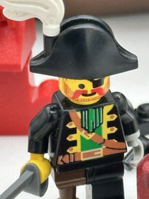 LEGO 6268 Renegade Runner Pirates Ship 1993 Partial Set Sail Minifig Hull Cannon