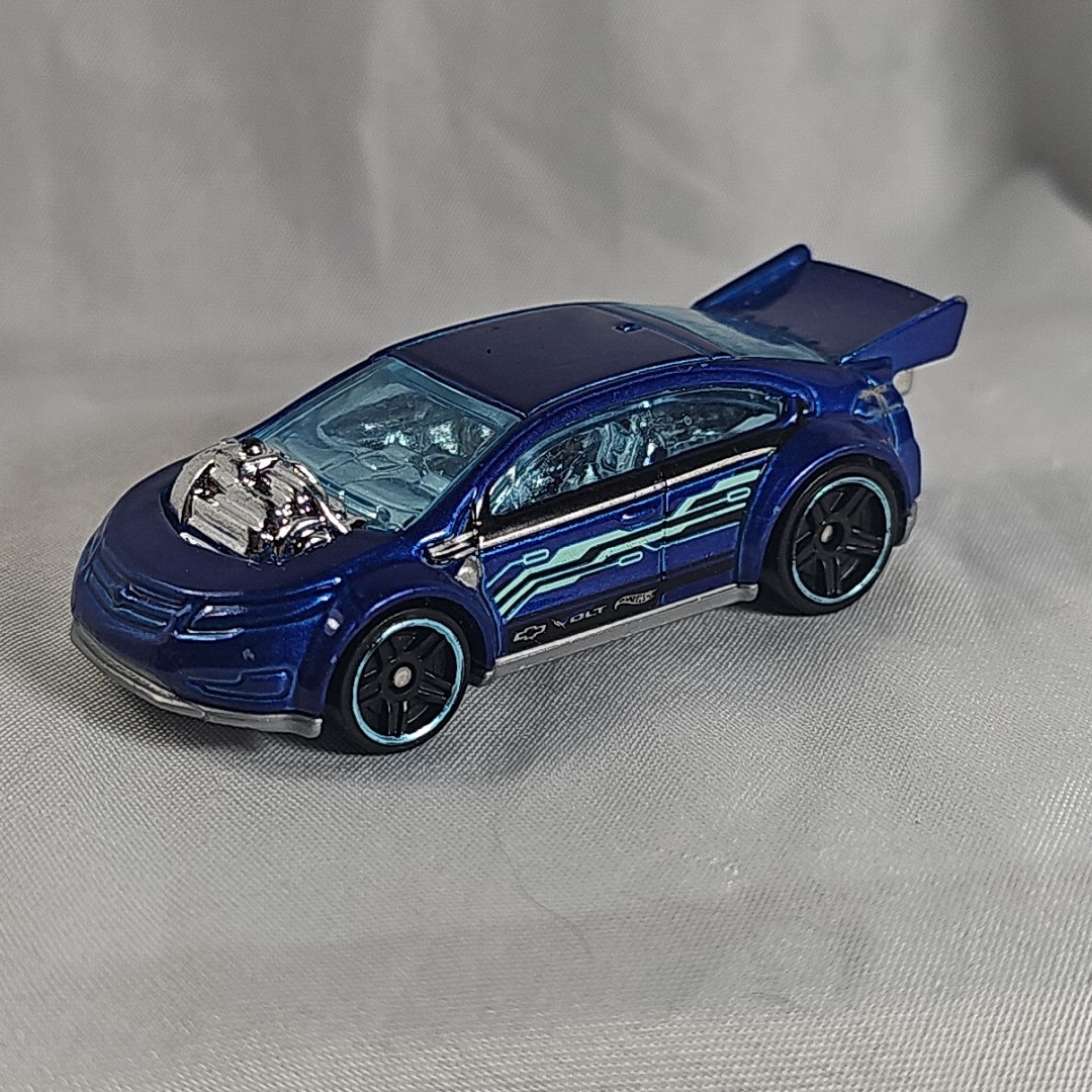 Hot Wheels Super Volt Blue Black Chevy Silver 2016 1:64 Chevrolet GM Diecast Car