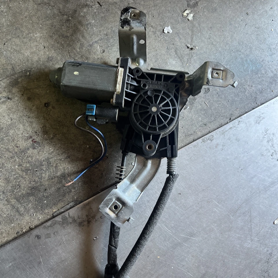 Regulador de ventana eléctrico para Chevy Tahoe GMC Yukon 2000-2006 con motor trasero derecho Foto 3 de 4