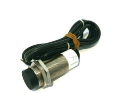 NEW ALLEN BRADLEY 871C-P15B30 PROXIMITY SWITCH SER.A 871CP15B30