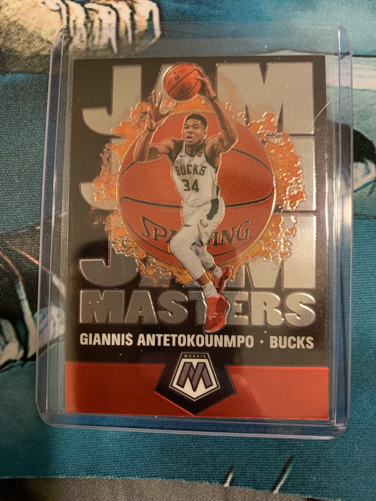 2019-20 Prizm Mosaic Jam Masters Giannis Antetokounmpo #19