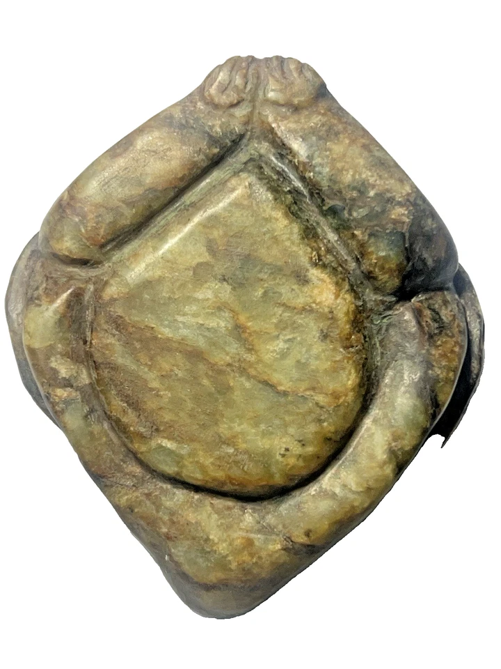 TALLA DE JADE ABIGARRADO DE UN ÁGUILA GUARDIANA, SEIS DINASTÍAS CHINA, 220-589 AD Foto 4 de 4