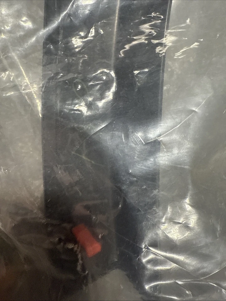 Moldura de arco de rueda delantera derecha OEM 2018-20 Mitsubishi Outlander Sport 5220AD64 Foto 4 de 4