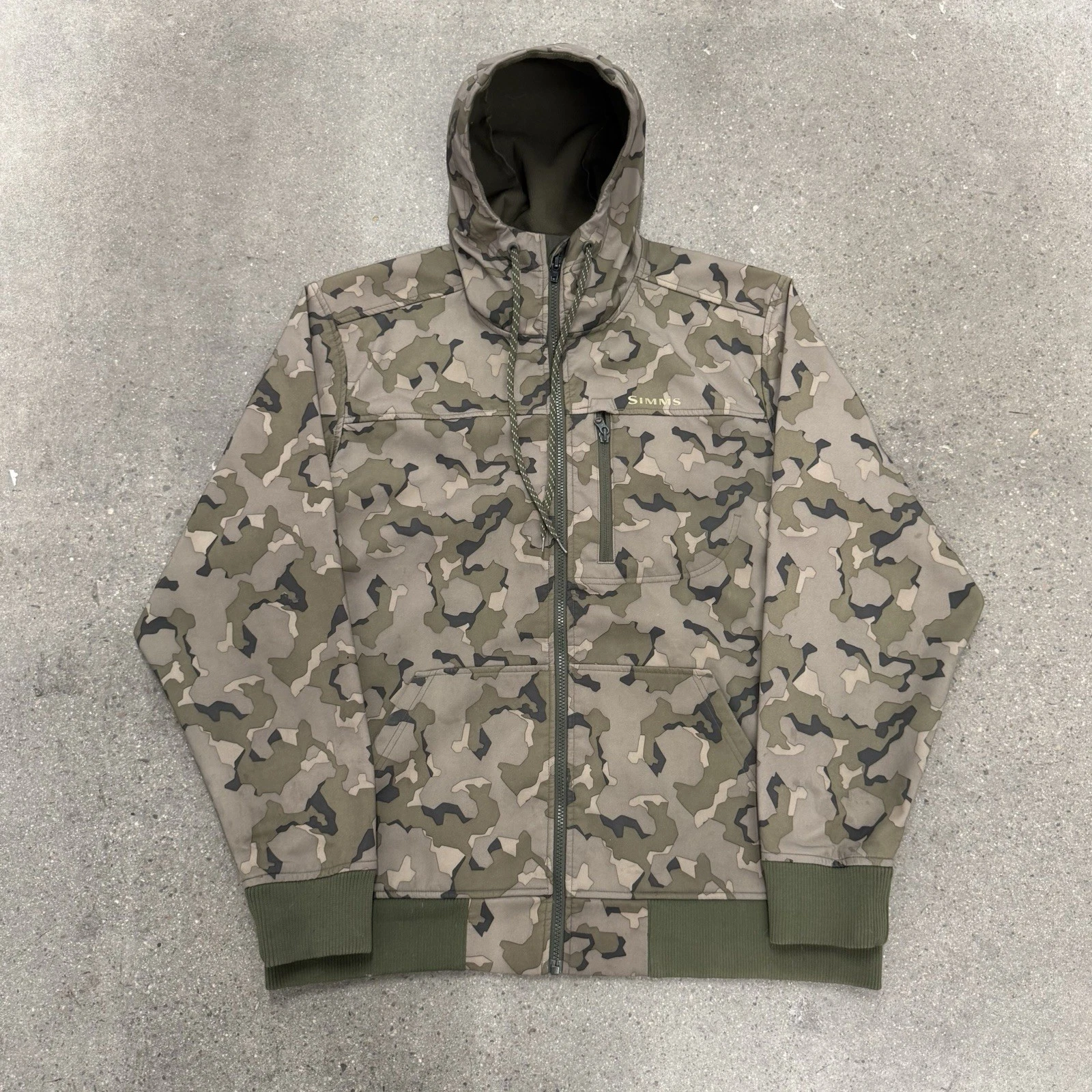 SIMMS Men’s Full-Zip Camo Soft shell Hoodie Size Large