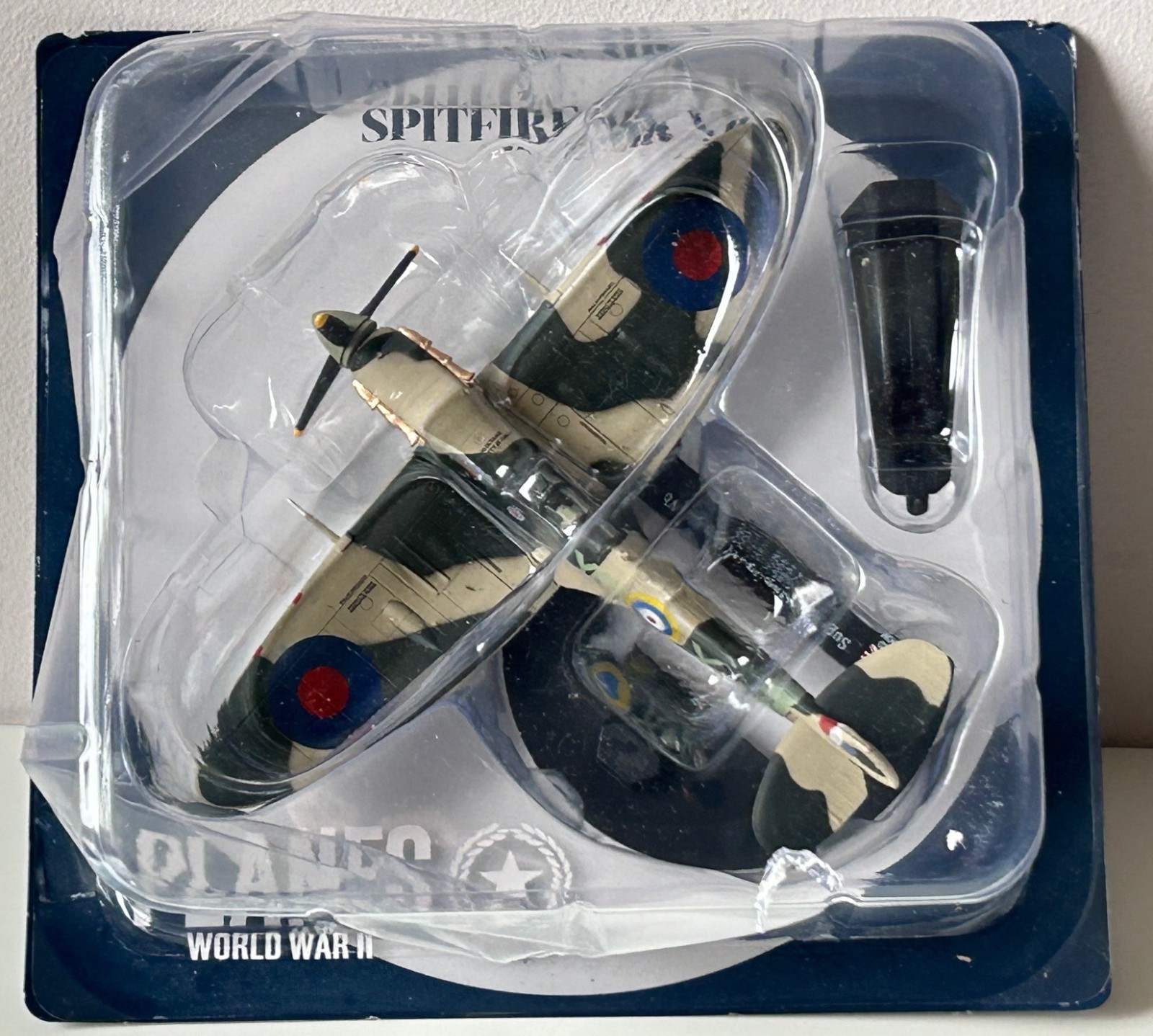 Supermarine Spitfire Mk Vb 1941 Fighter Aircraft World War II Model Diecast 1:72