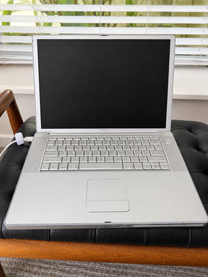 Apple PowerBook G4 15'' A1095 1.5GHz 1.25GB 80GB Leopard 10.5.8 Tested