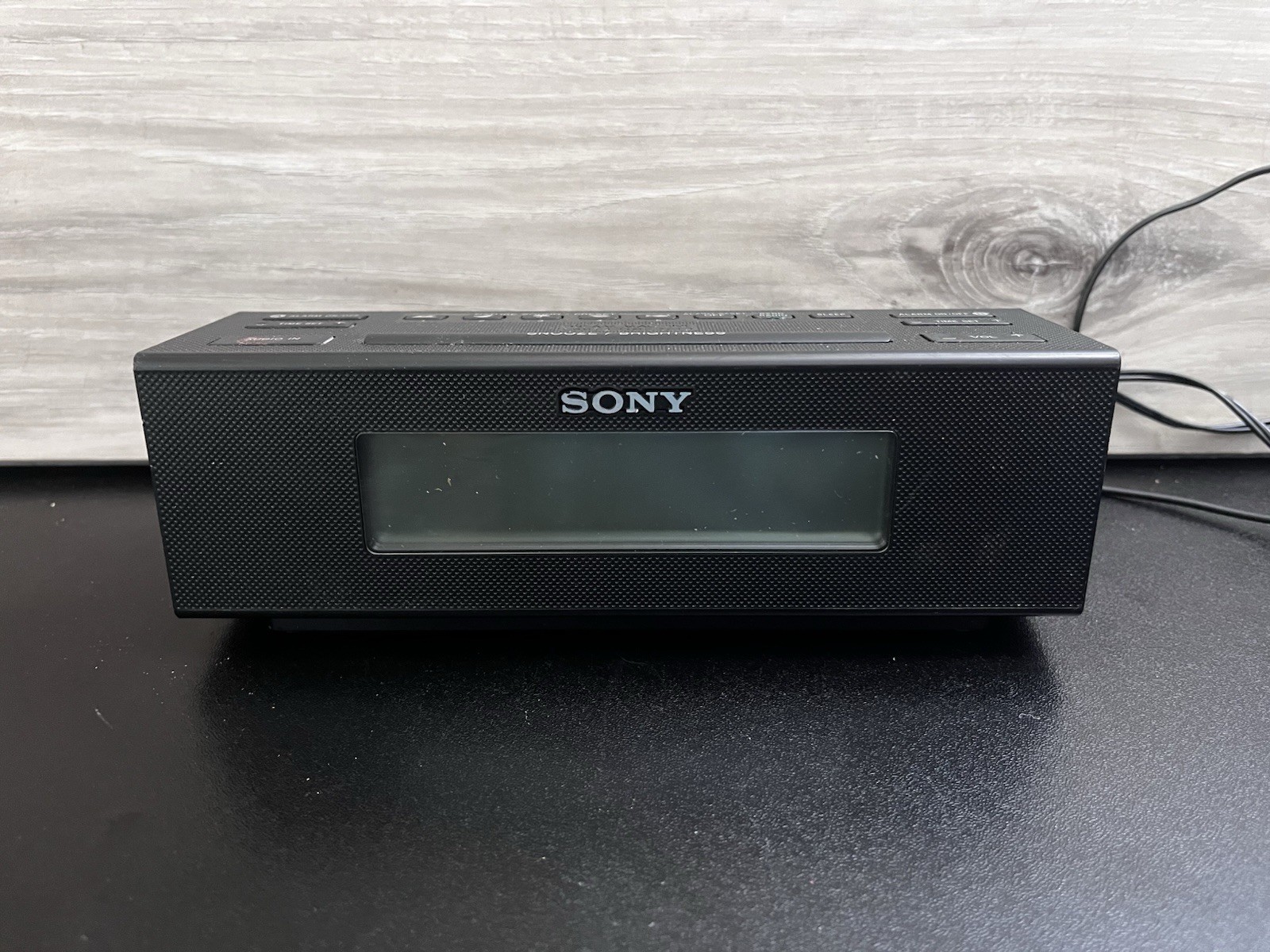 Radio With Nature Sounds Am/fm Dual Alarm Backlit Lcd Aux In
