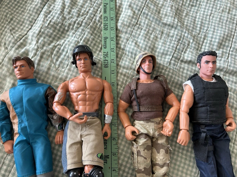 "Colección de 4 figuras de acción articuladas de acero vintage de 12"" de GI Joe y Max" Foto 2 de 4