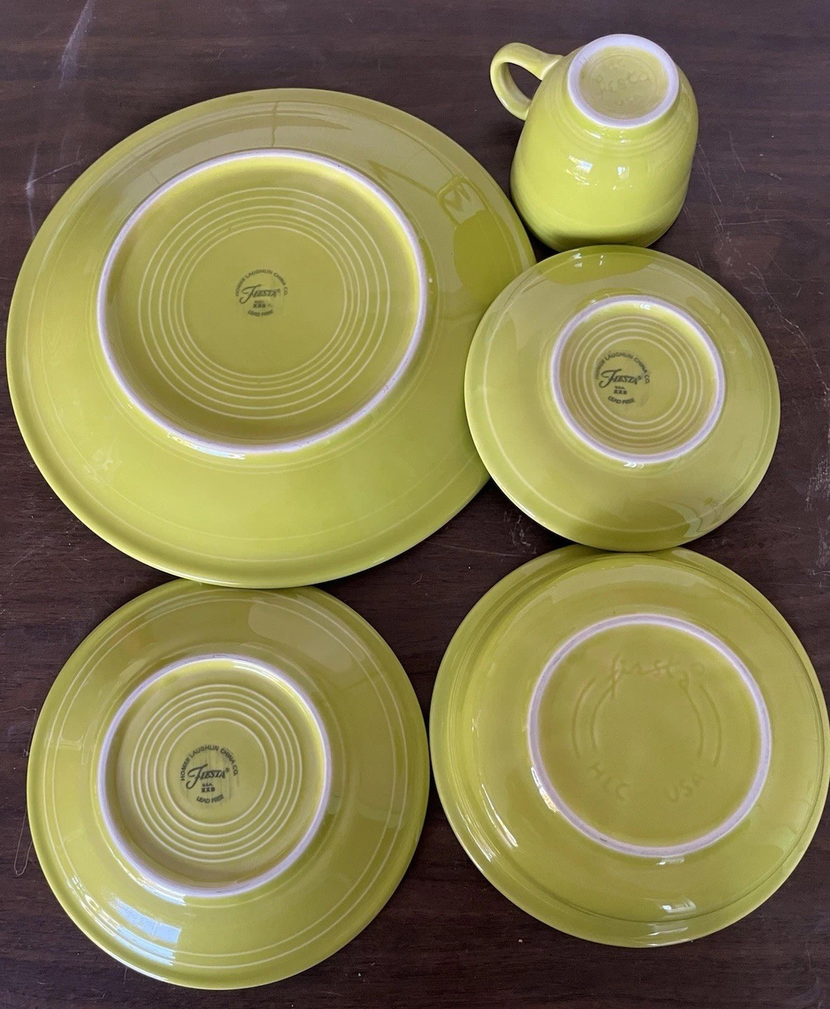 Fiesta Lemongrass 5 Piece Place Setting Homer Laughlin Retired Lime Green HLC US