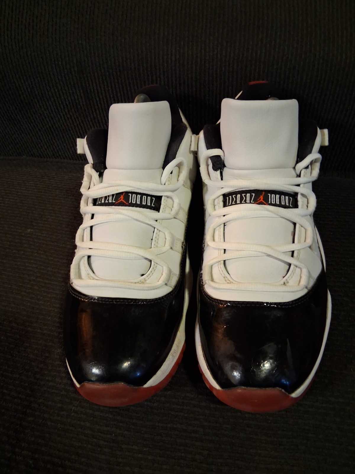 Nike Air Jordan 11 Men's Size 9.5 Retro Low Concord Bred thumbnail 2