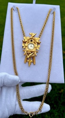 Vtg.1970 s Crown Trifari Gold Plate Cuckoo Clock Necklace Watch 28  Mint Works