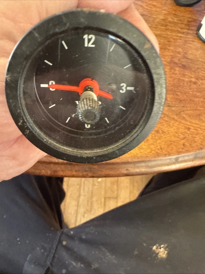 Reloj pequeño Volvo 240 242 244 245 Series 1981-1993 OEM Foto 2 de 4