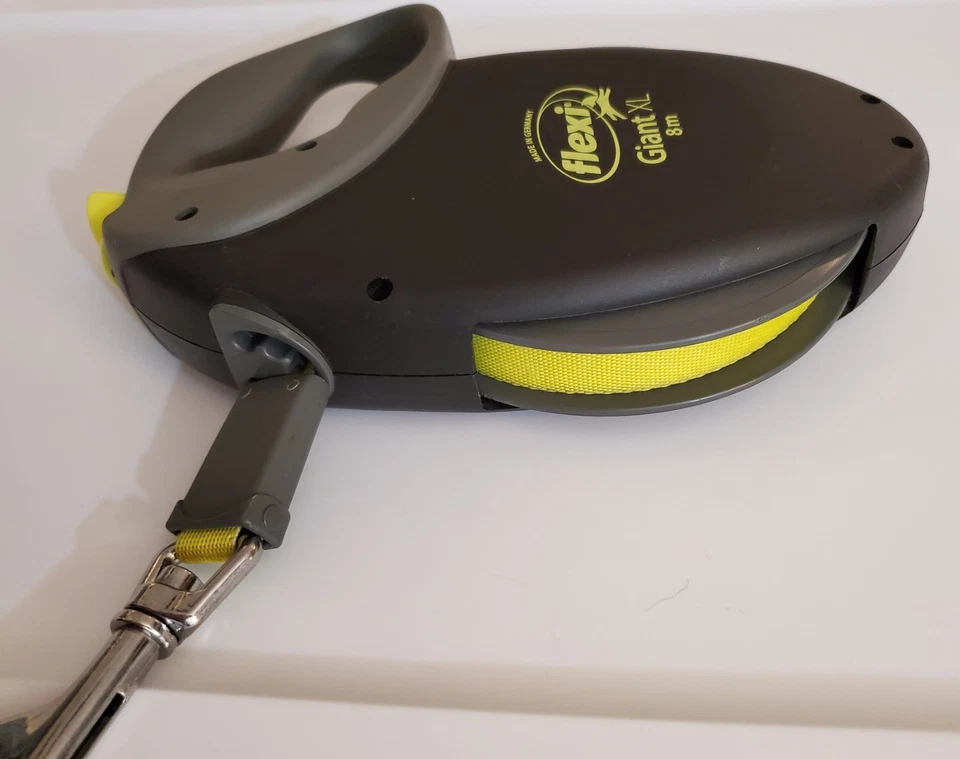 FLEXI Giant XL Retractable Dog Leash Tape 26' / 8M Germany - Image 4 of 4
