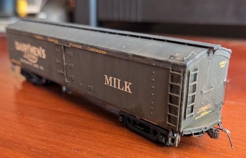 HO Scale Walthers Pfaudler Milk car 2-Pack Dairymen's League GPEX 882 & GPEX 885 - Picture 6 of 9