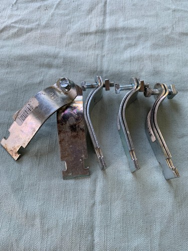 Lot of 4 Pairs T&B Thomas & Betts 2-1/2" Rigid Pipe Clamp With Bolts Fencing - Picture 2 of 7