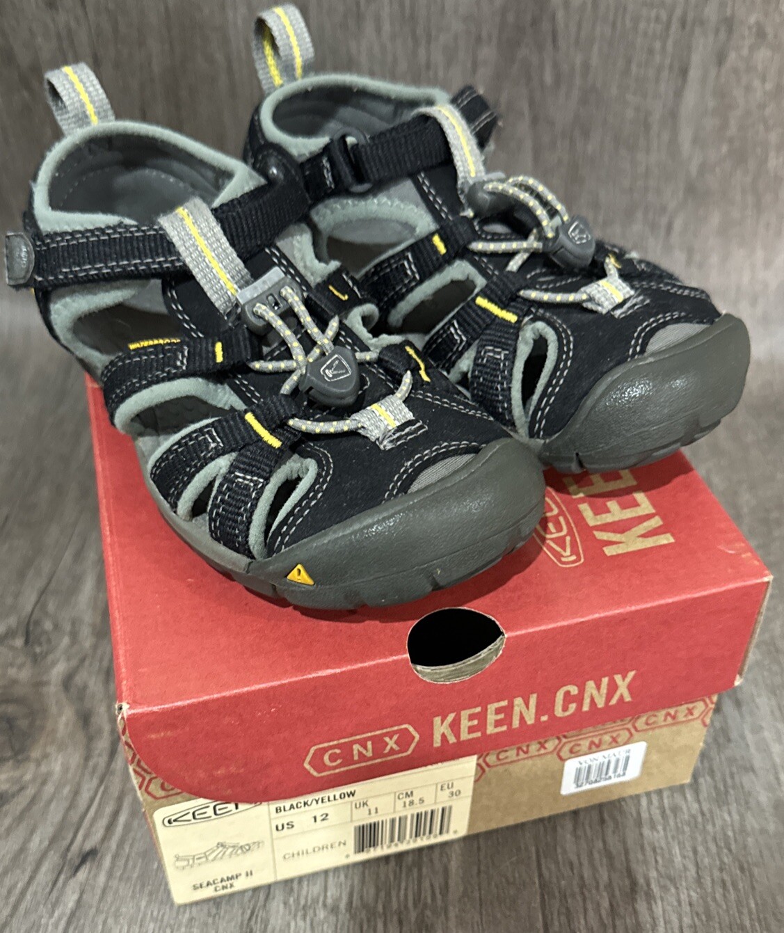 Scarpe Keen Seacamp II giovani taglia 12 grigio nero sandali scarpe da acqua