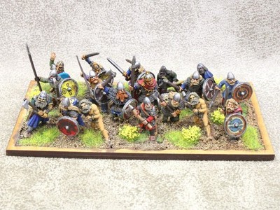28mm Dark Ages metal VIKING WARBAND x19 Vikings Very Well Painted 36362