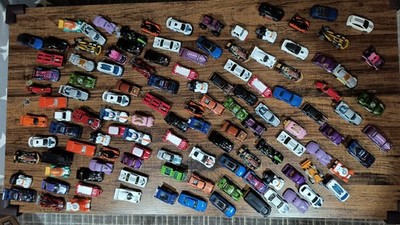 Hot Wheels Lot of 40 Random Loose Cars Diecast Toy Cars Mixed Grab Bag Mystery 
