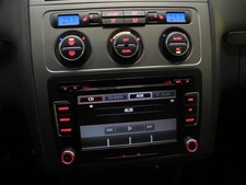 VW Touran 1T2 07-10 Autoradio Navieinheit Touch Screen RCD 510 3C8035195