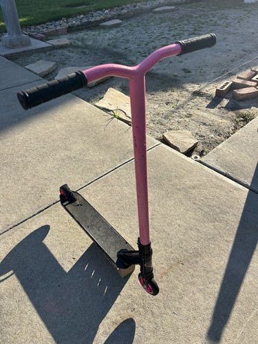 Fuzion X-3 Pink And Black Stunt Scooter For Beginners, Pre-owened