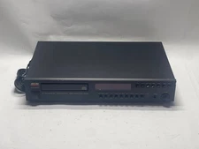 Adcom GCD-575 Compact Disc CD Player 176.4 kHz Dual D/A Converters