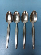 Lot Of 4 Stainless Steel Grapefruit Spoons  (LL)
