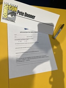 Signed !!! Lego Masters Keychain SDCC 2023, Rare and Amazing! Pete Donner
