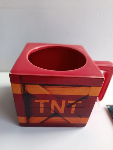 2 x Crash Bandicoot Crate Mugs - TNT & Nitro - Numskull Activsion - Picture 4 of 12