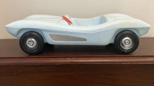 Barbie Vintage 1964 Irwin Convertible Sports Car, Super Cute